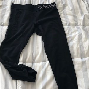 Black Calvin Klein performance cropped leggings